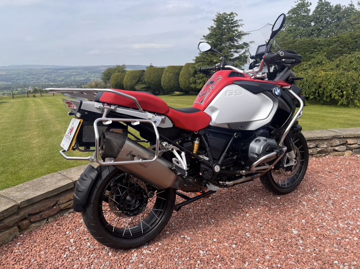 17 - 67 BMW R1200GS TE ADVENTURE - HIGH SPEC - FBMWSH - STUNNING CONDITION - Image 2