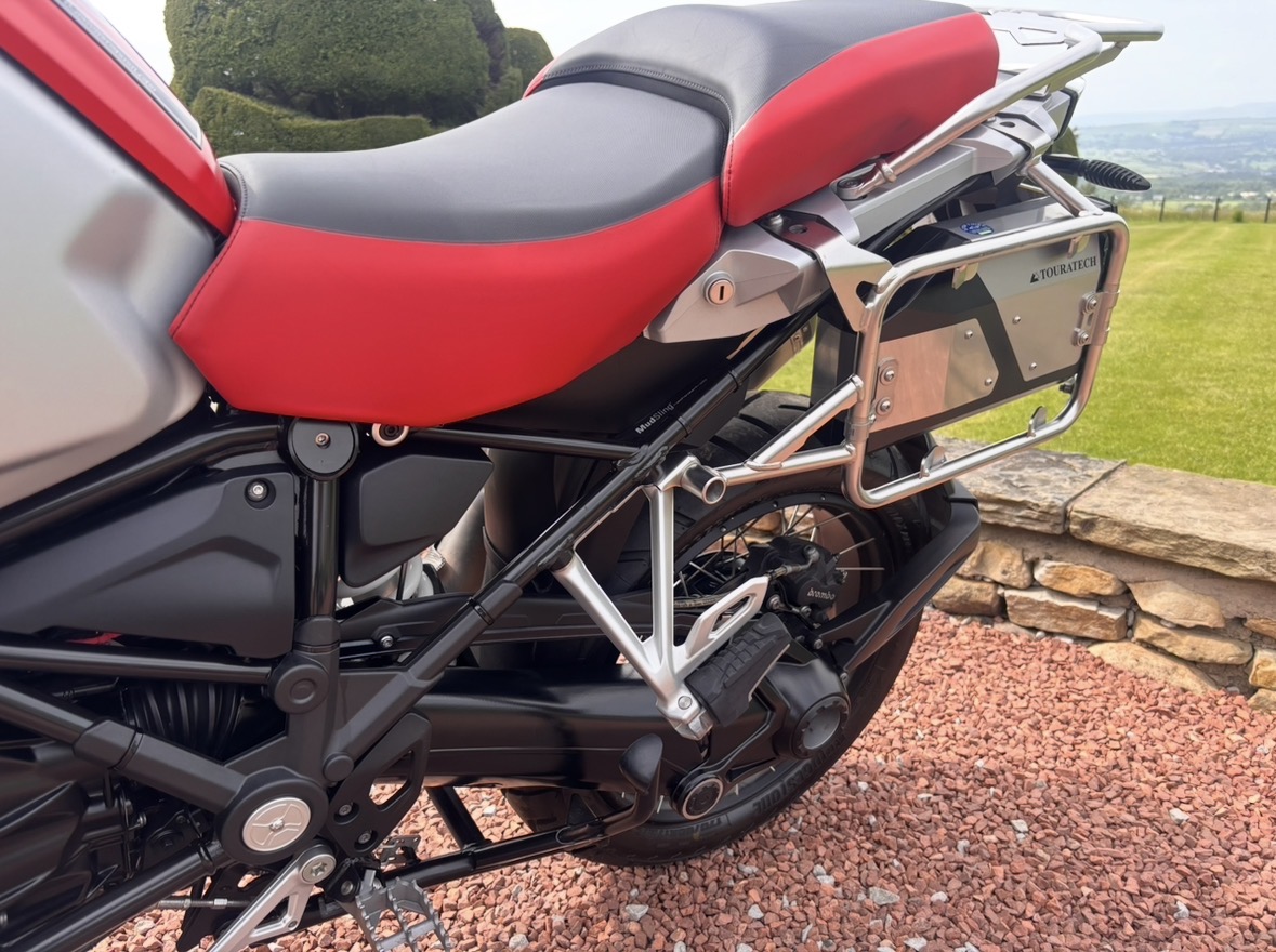 17 - 67 BMW R1200GS TE ADVENTURE - HIGH SPEC - FBMWSH - STUNNING CONDITION - Image 35