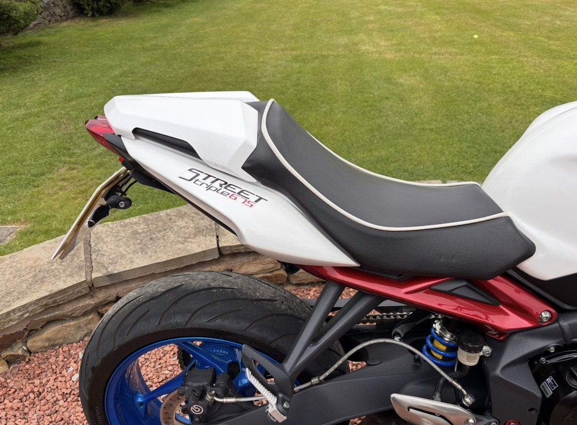 16 - 16 TRIUMPH STREET TRIPLE 675 S - LOW MILES FTSH - Image 17