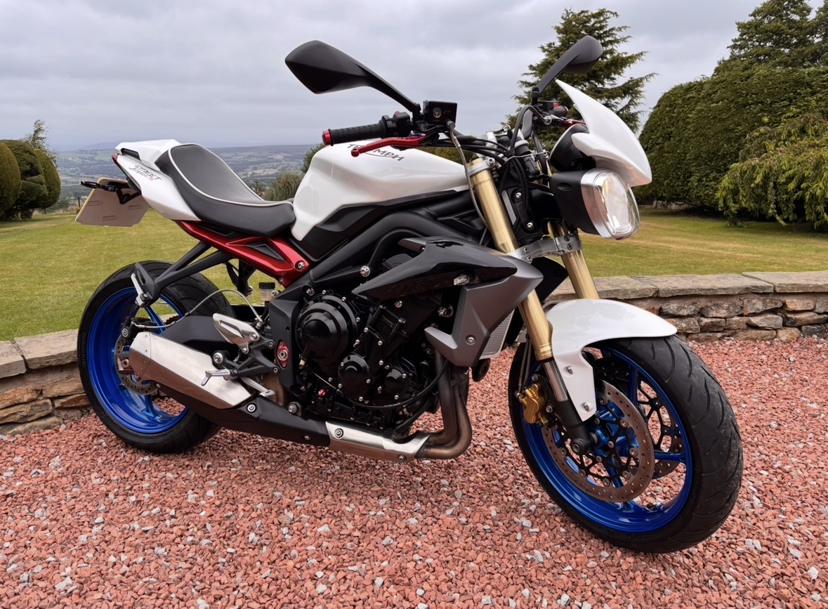 16 - 16 TRIUMPH STREET TRIPLE 675 S - LOW MILES FTSH - Image 7