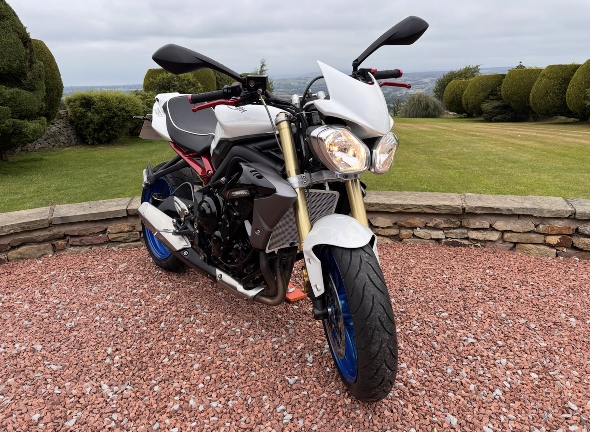 16 - 16 TRIUMPH STREET TRIPLE 675 S - LOW MILES FTSH - Image 6