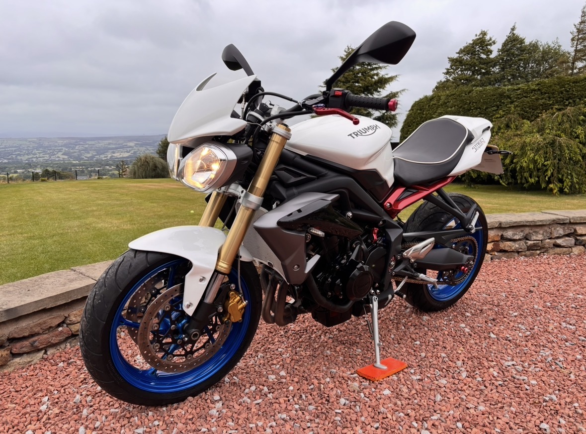 16 - 16 TRIUMPH STREET TRIPLE 675 S - LOW MILES FTSH - Image 23