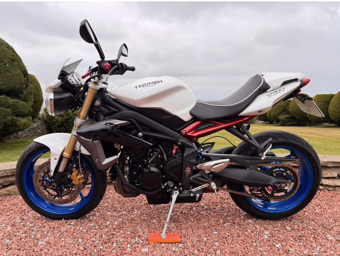 16 - 16 TRIUMPH STREET TRIPLE 675 S - LOW MILES FTSH - Image 25