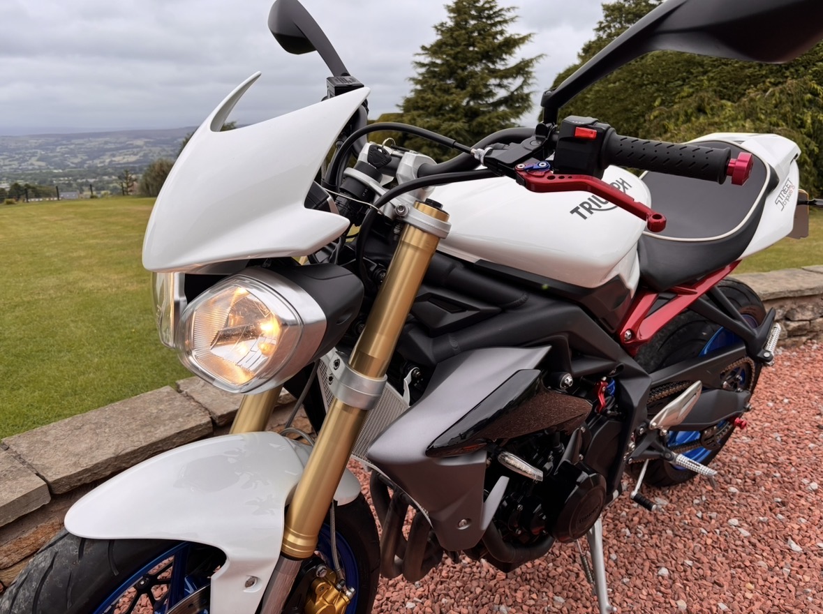 16 - 16 TRIUMPH STREET TRIPLE 675 S - LOW MILES FTSH - Image 32