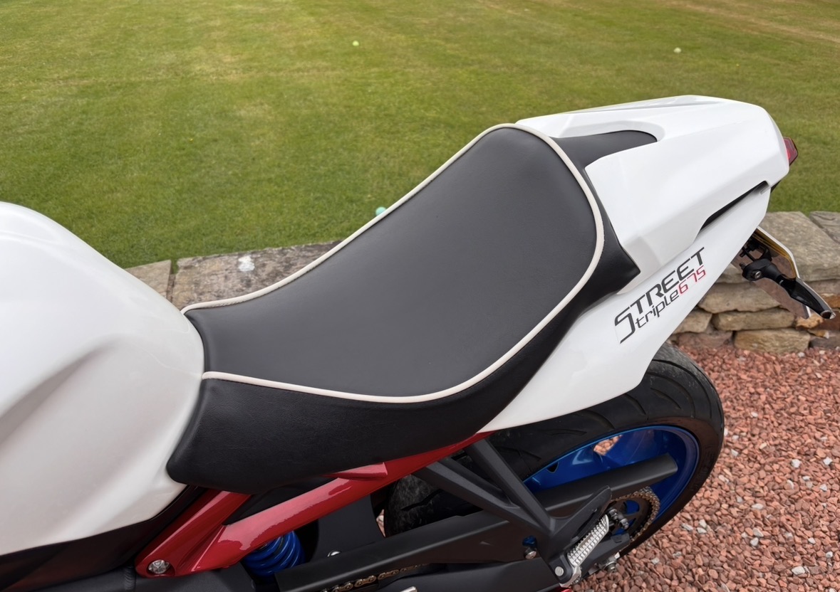 16 - 16 TRIUMPH STREET TRIPLE 675 S - LOW MILES FTSH - Image 34