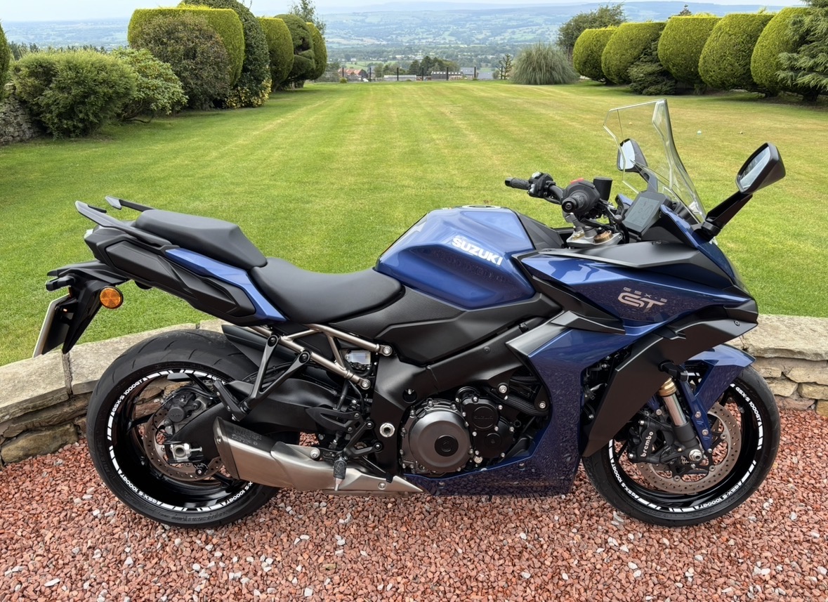 22 - 72 SUZUKI GSX-S1000 GT - VERY LOW MILES - FANTASTIC CONDITION - Image 4