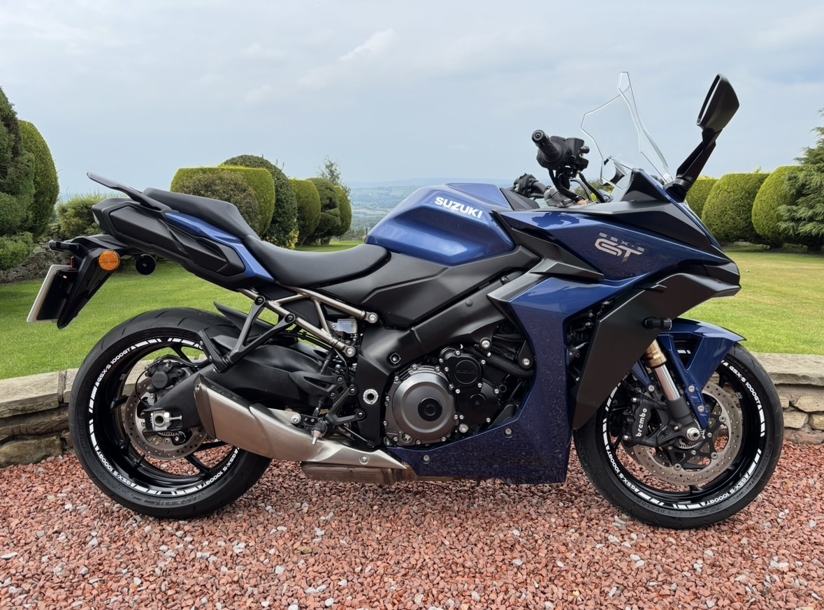 22 - 72 SUZUKI GSX-S1000 GT - VERY LOW MILES - FANTASTIC CONDITION - Image 3