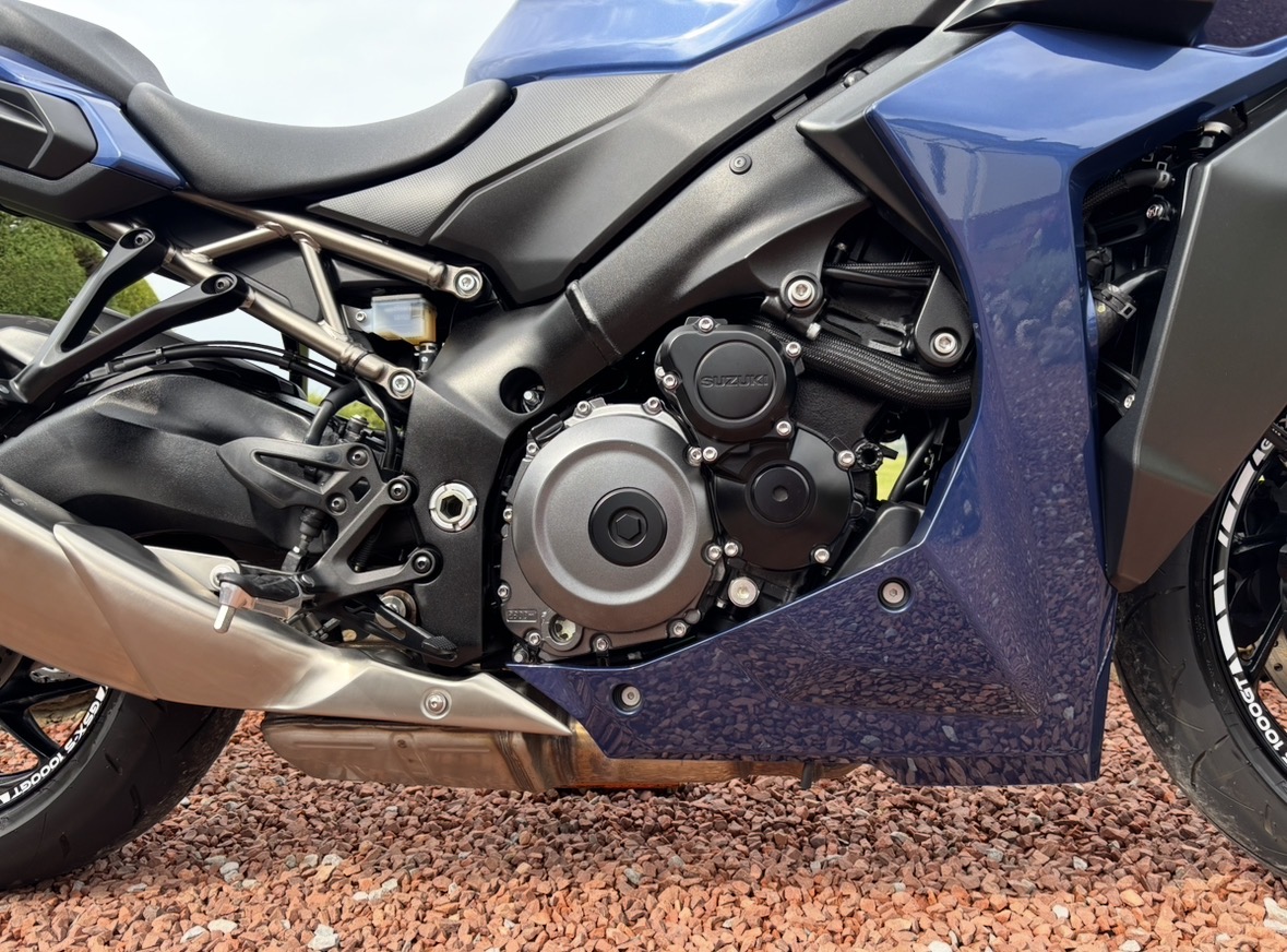 22 - 72 SUZUKI GSX-S1000 GT - VERY LOW MILES - FANTASTIC CONDITION - Image 21