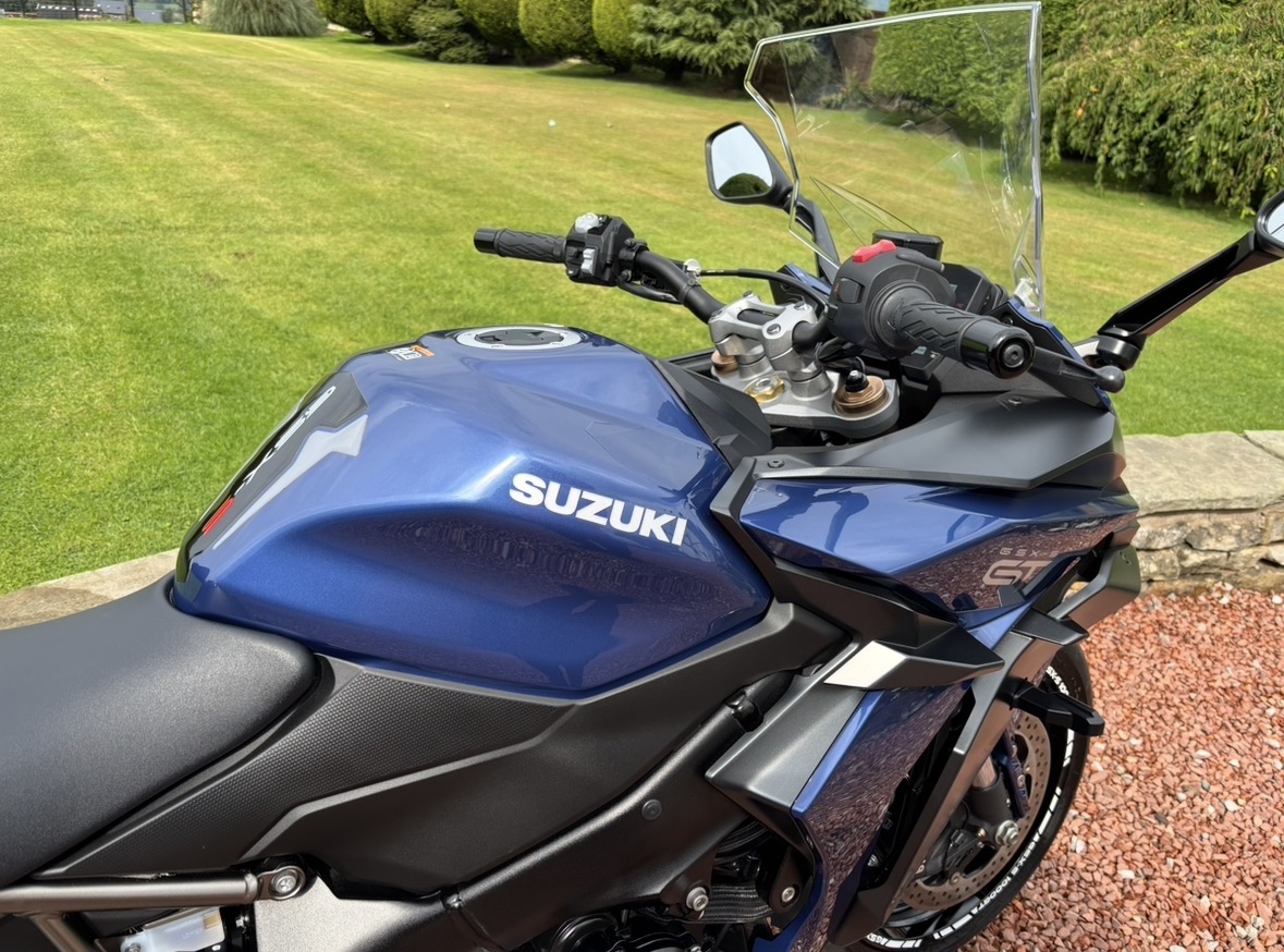 22 - 72 SUZUKI GSX-S1000 GT - VERY LOW MILES - FANTASTIC CONDITION - Image 12