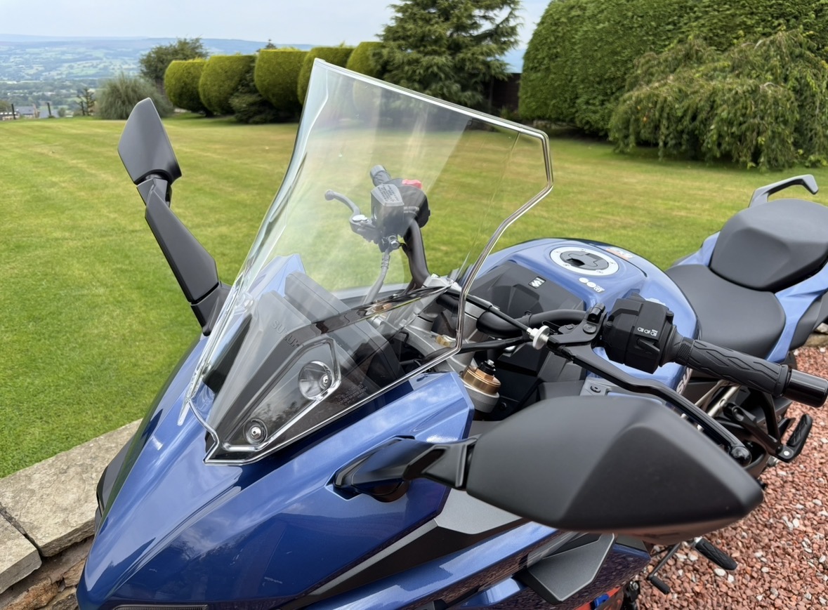 22 - 72 SUZUKI GSX-S1000 GT - VERY LOW MILES - FANTASTIC CONDITION - Image 38