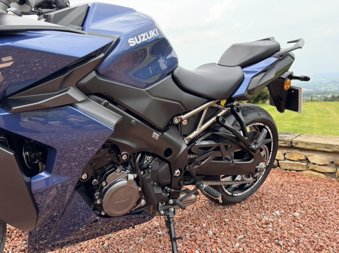 22 - 72 SUZUKI GSX-S1000 GT - VERY LOW MILES - FANTASTIC CONDITION - Image 34