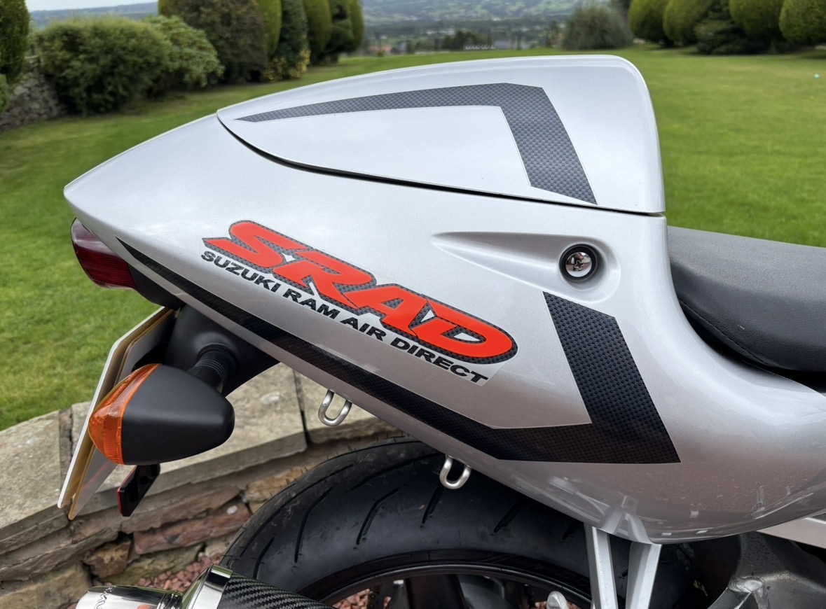 97 - P SUZUKI GSXR750V SRAD - STUNNING 90's SUPERBIKE - ONLY 2 OWNERS - Image 21