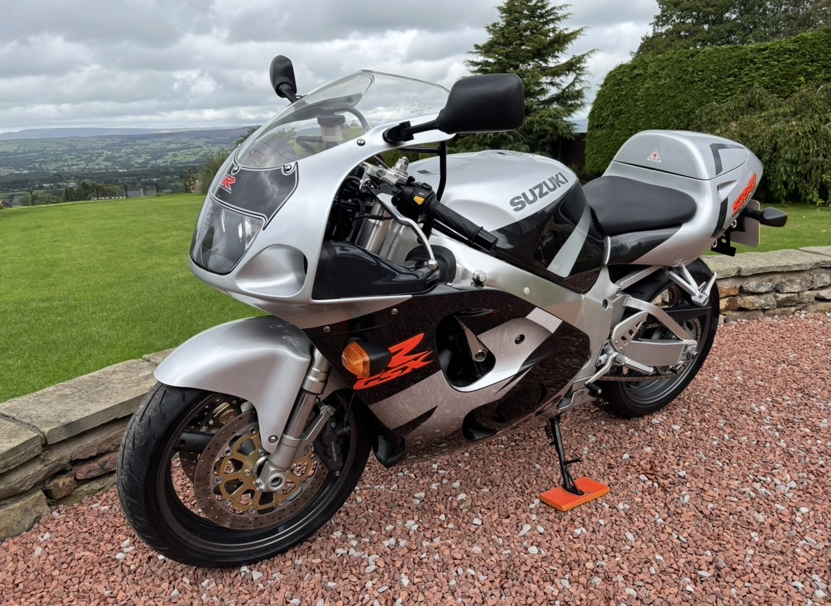 97 - P SUZUKI GSXR750V SRAD - STUNNING 90's SUPERBIKE - ONLY 2 OWNERS - Image 33