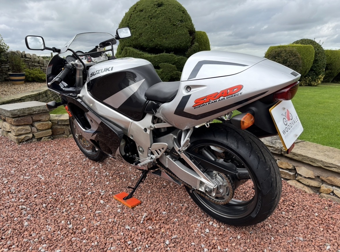 97 - P SUZUKI GSXR750V SRAD - STUNNING 90's SUPERBIKE - ONLY 2 OWNERS - Image 36
