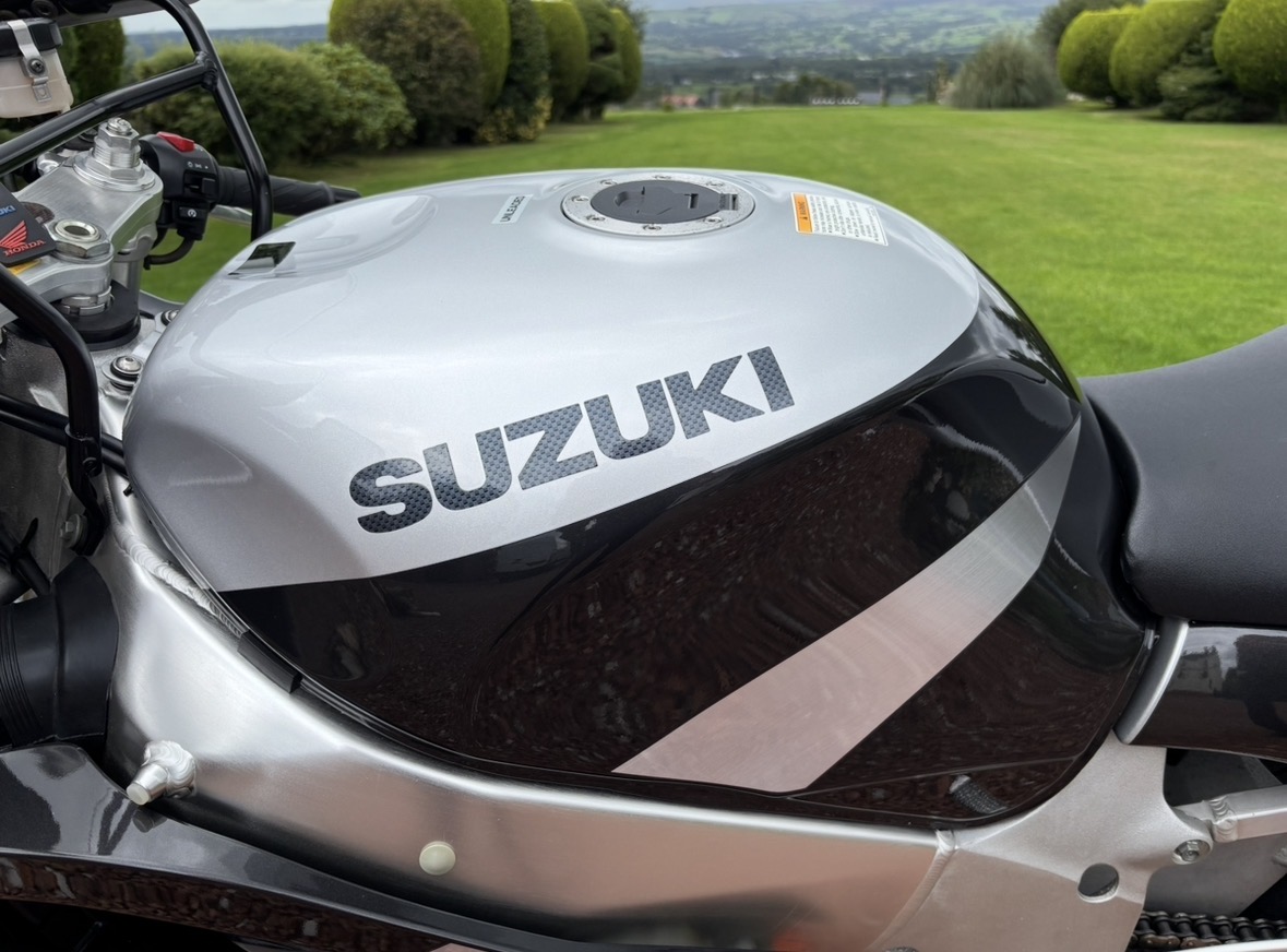 97 - P SUZUKI GSXR750V SRAD - STUNNING 90's SUPERBIKE - ONLY 2 OWNERS - Image 42