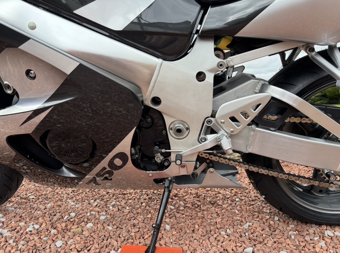 97 - P SUZUKI GSXR750V SRAD - STUNNING 90's SUPERBIKE - ONLY 2 OWNERS - Image 50
