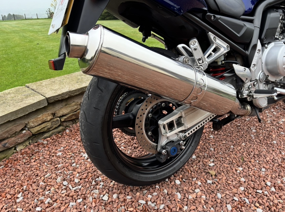 03 - 53 YAMAHA FZS1000 - FAZER 1000 - LOW MILES WITH GREAT SERVICE HISTORY - Image 17
