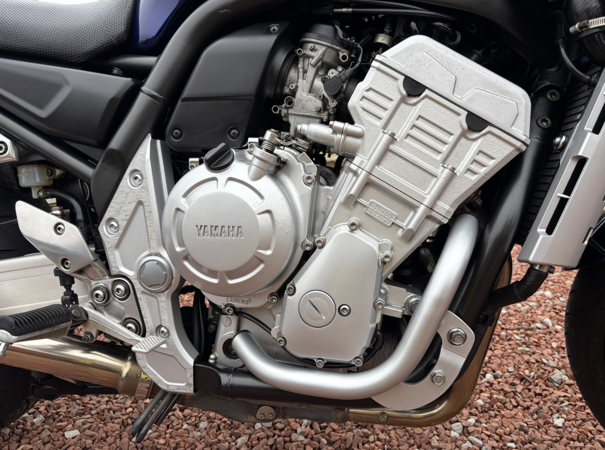 03 - 53 YAMAHA FZS1000 - FAZER 1000 - LOW MILES WITH GREAT SERVICE HISTORY - Image 9