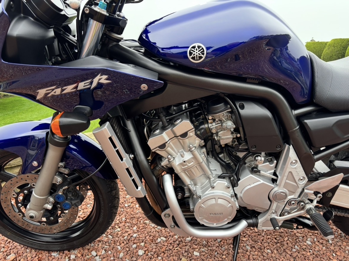 03 - 53 YAMAHA FZS1000 - FAZER 1000 - LOW MILES WITH GREAT SERVICE HISTORY - Image 43