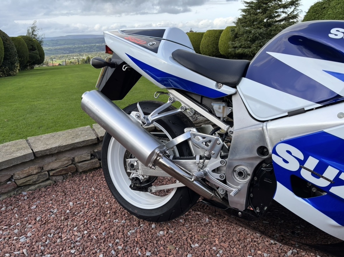 03 - 03 SUZUKI GSXR750 K3 - STUNNING CONDITION SUPERBIKE - LOW MILES - Image 12