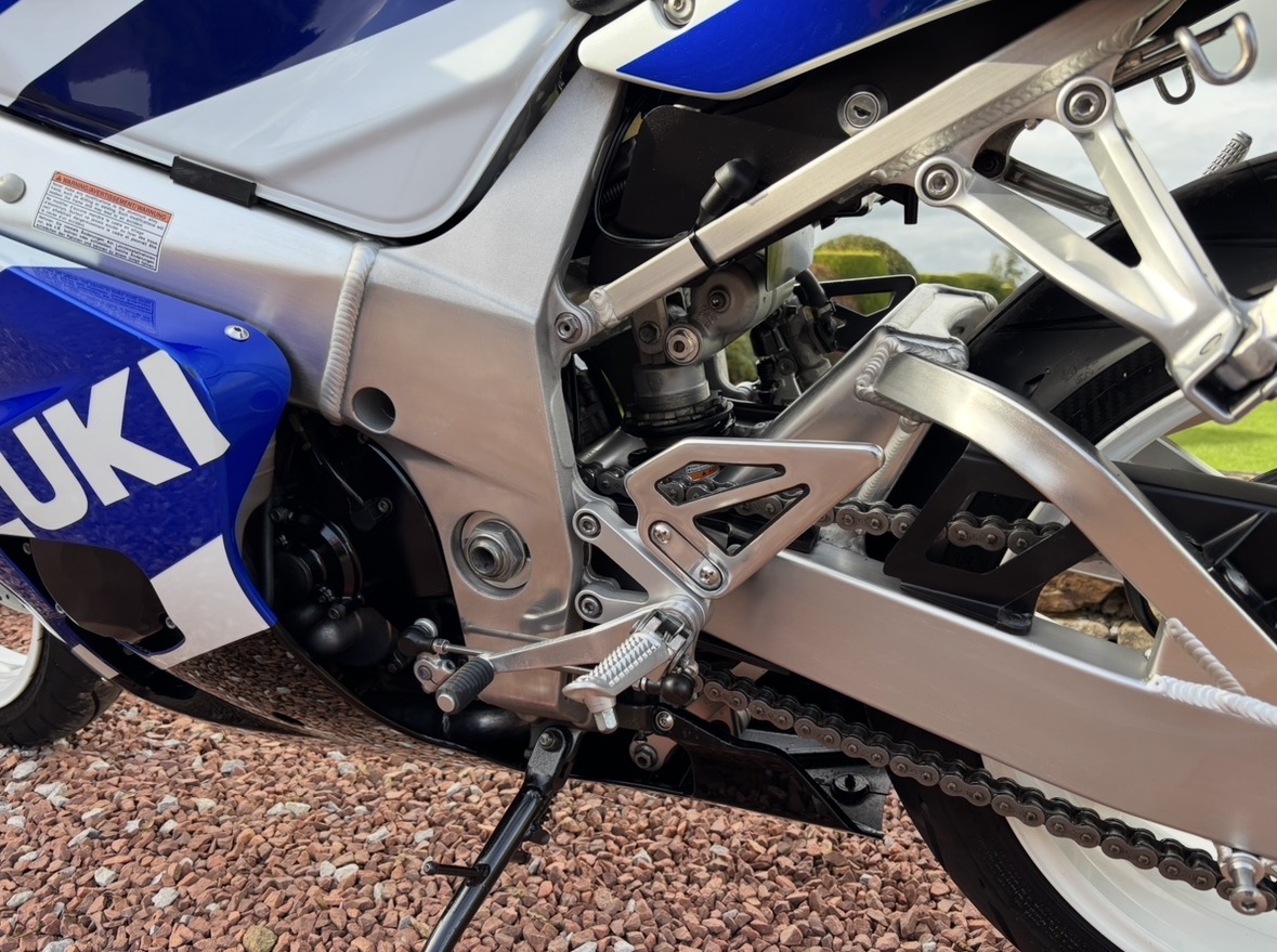 03 - 03 SUZUKI GSXR750 K3 - STUNNING CONDITION SUPERBIKE - LOW MILES - Image 40