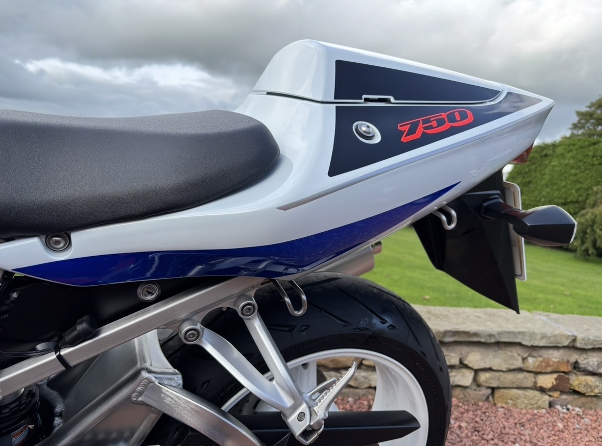 03 - 03 SUZUKI GSXR750 K3 - STUNNING CONDITION SUPERBIKE - LOW MILES - Image 46
